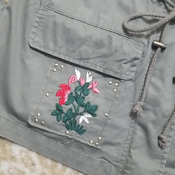 Charlotte Rouse Utility Jacket with Hummingbird - Picture 2 of 9